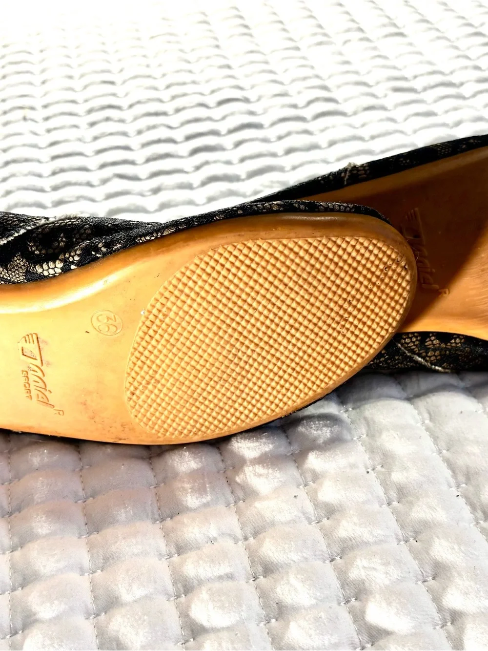 N/A fashionable black